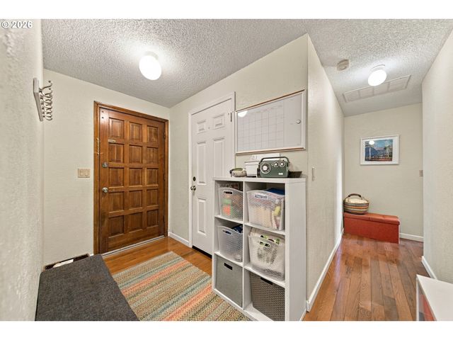 13040 Sw BUTNER Ct, Beaverton, OR 97005