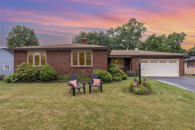 15 Kearney Drive, Irondequoit, NY 14617