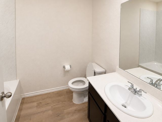 881 Newport Drive, Ferris, TX 75125