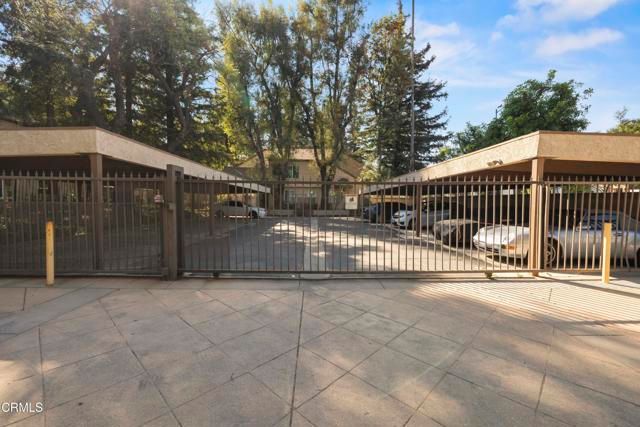 22330 Victory Boulevard 604, Los Angeles, CA 91367