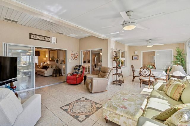 189 LARGO DR, Poinciana, FL 34759