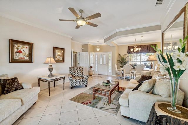 189 LARGO DR, Poinciana, FL 34759