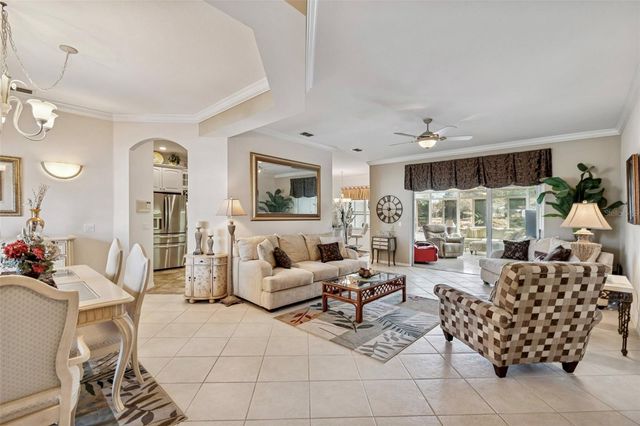 189 LARGO DR, Poinciana, FL 34759