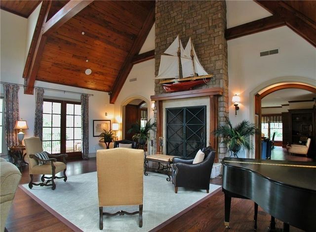 6598 Grand Marina Circle, Gainesville, GA 30506