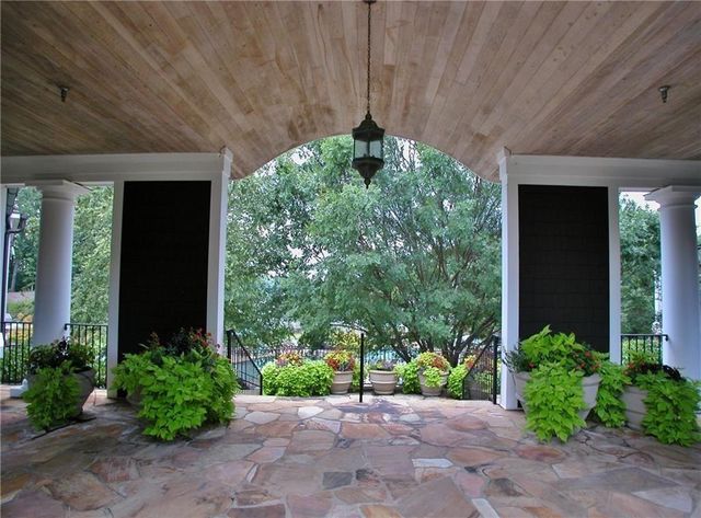 6598 Grand Marina Circle, Gainesville, GA 30506