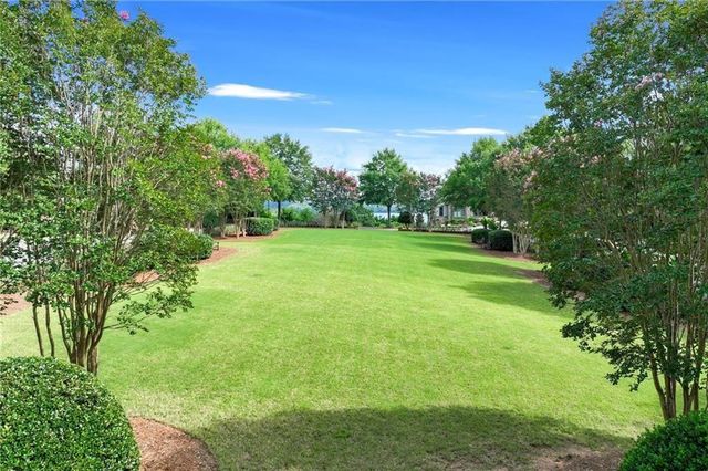 6598 Grand Marina Circle, Gainesville, GA 30506