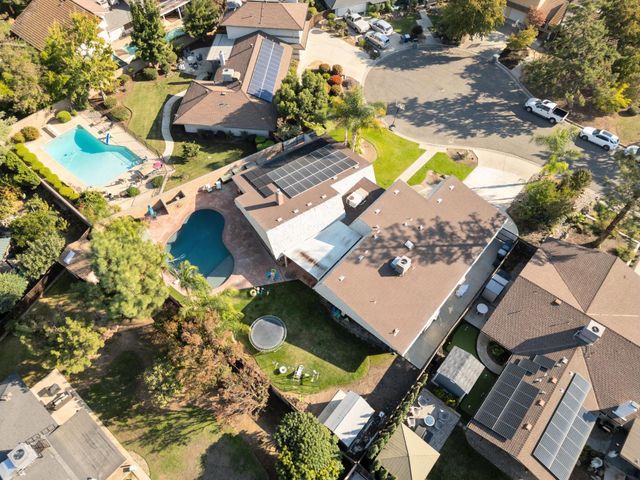 2778 W Robinwood Lane, Fresno, CA 93711