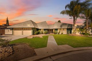 2778 W Robinwood Lane, Fresno, CA 93711