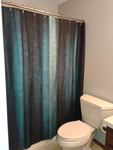 1027 Pond View Court, Vadnais Heights, MN 55127