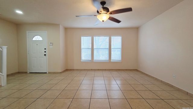 402 Empresario, San Antonio, TX 78253