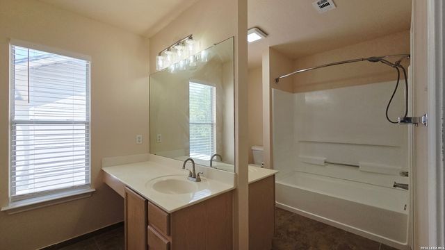 402 Empresario, San Antonio, TX 78253