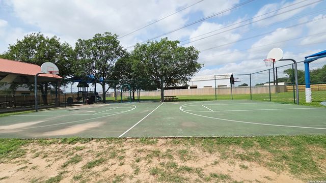 402 Empresario, San Antonio, TX 78253