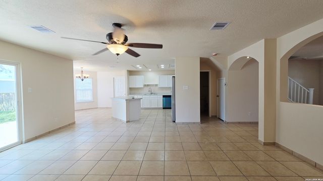 402 Empresario, San Antonio, TX 78253