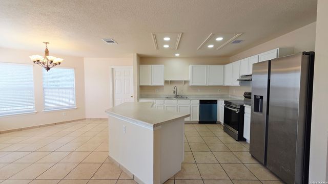 402 Empresario, San Antonio, TX 78253