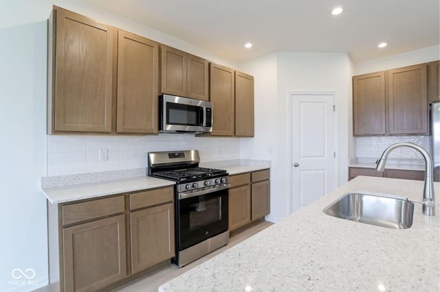 7215 Rose Hill Avenue, Brownsburg, IN 46112