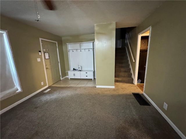 8612 E 92nd Terrace, Kansas City, MO 64138