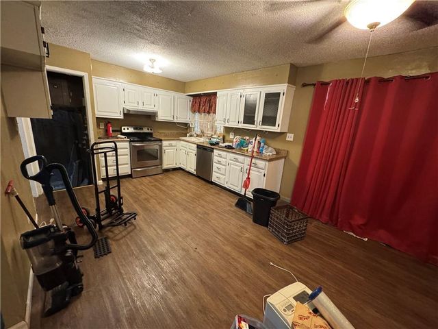 8612 E 92nd Terrace, Kansas City, MO 64138