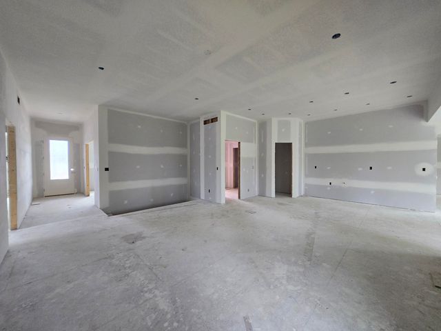 6015 W SWATHER CT, Columbia, MO 65203