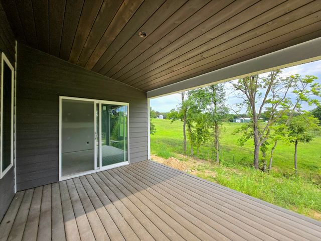 6015 W SWATHER CT, Columbia, MO 65203