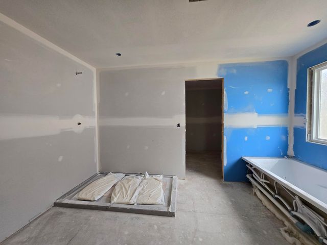 6015 W SWATHER CT, Columbia, MO 65203