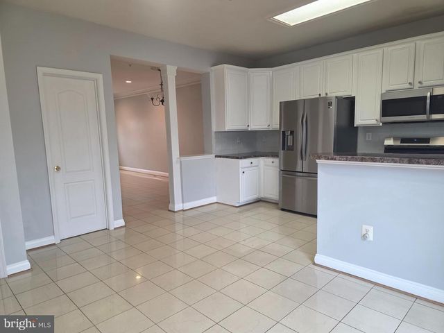 3841 WATKINS MILL DR, Alexandria, VA 22304