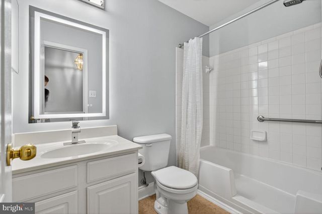 3841 WATKINS MILL DR, Alexandria, VA 22304