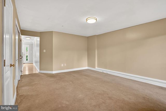 3841 WATKINS MILL DR, Alexandria, VA 22304