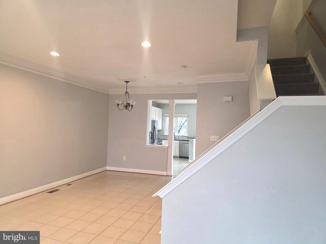 3841 WATKINS MILL DR, Alexandria, VA 22304