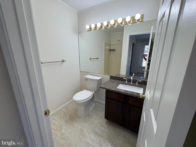 320 WOODLAND VIEW CT, Harrisburg, PA 17110