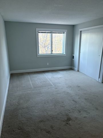 5 Village Hill 18, Natick, MA 01760