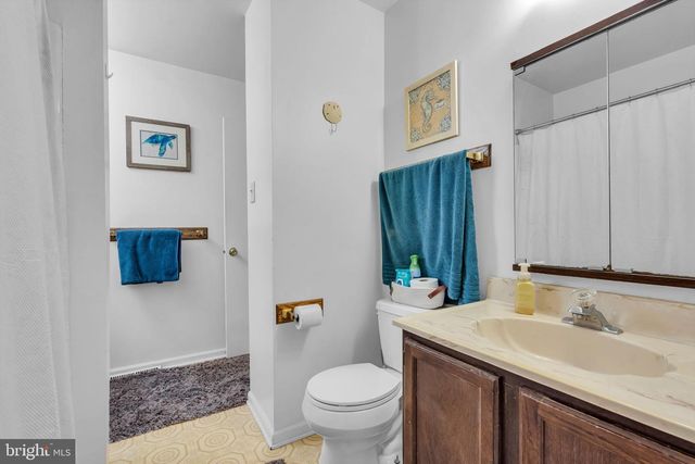 7 RIVER BANK DR, Roebling, NJ 08554