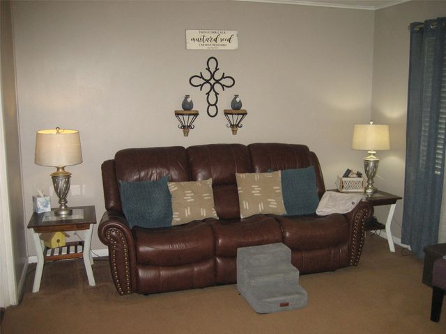 105 Lakeway Drive, Crockett, TX 75835