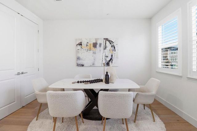 925 De Guigne Drive 4, Sunnyvale, CA 94085