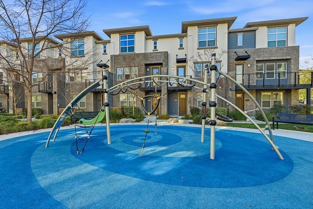 925 De Guigne Drive 4, Sunnyvale, CA 94085