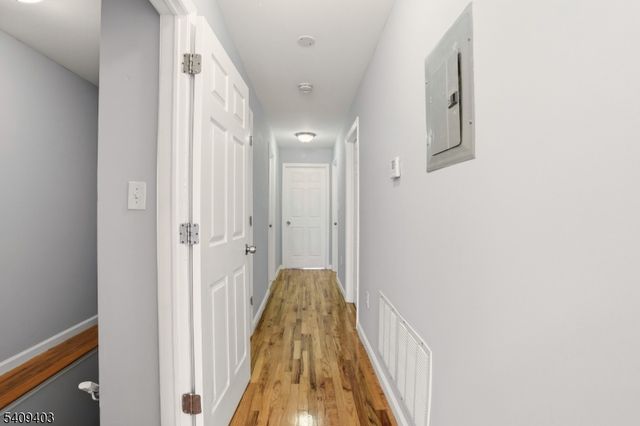 884 S 17Th St, Newark City, NJ 07108