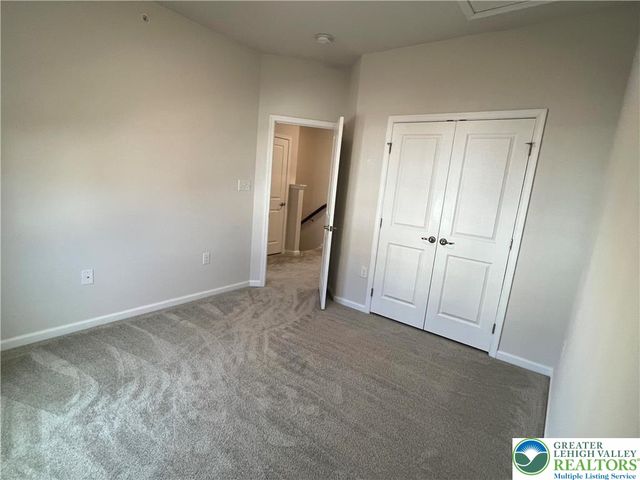 2356 Raya Way, Bethlehem City, PA 18045