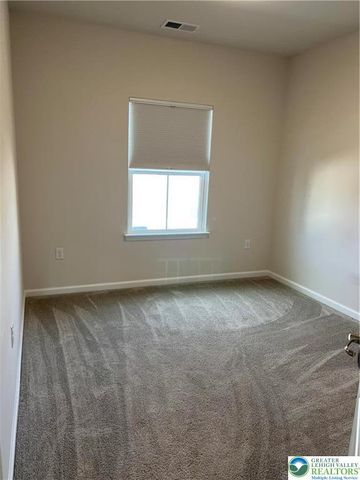 2356 Raya Way, Bethlehem City, PA 18045