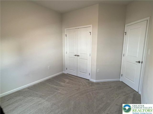 2356 Raya Way, Bethlehem City, PA 18045