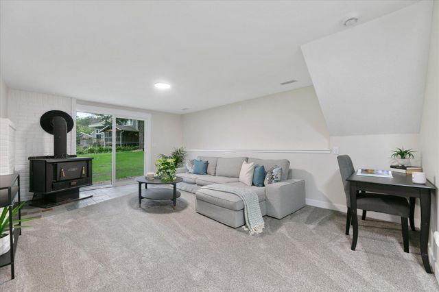 4835 Drake Street, Maple Plain, MN 55359