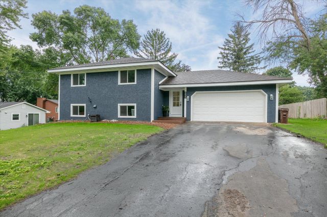 4835 Drake Street, Maple Plain, MN 55359