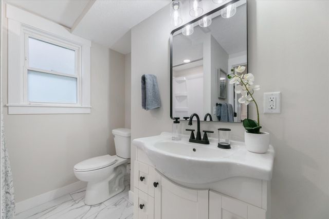 4835 Drake Street, Maple Plain, MN 55359