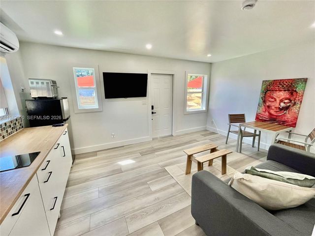 1331 NW 58th Ter, Miami, FL 33142