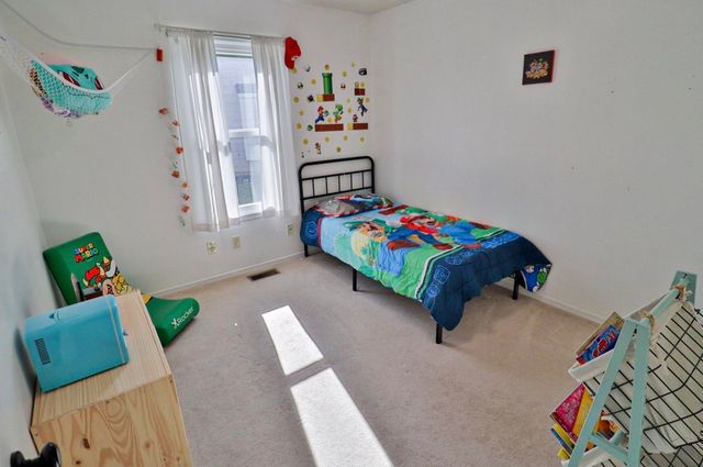 866 S Bedford CT, Wichita, KS 67207