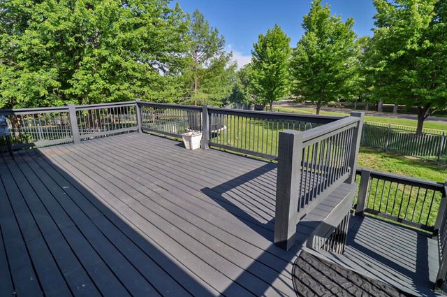 866 S Bedford CT, Wichita, KS 67207