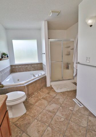 866 S Bedford CT, Wichita, KS 67207