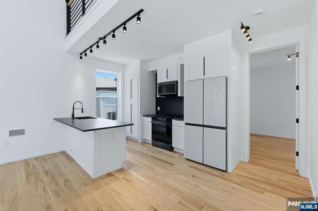 199 Park Street, East Orange, NJ 07017