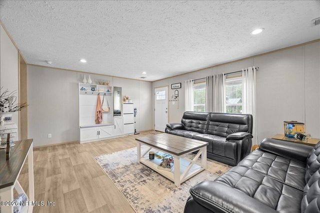 1427 S STATE ROAD 19, Palatka, FL 32177