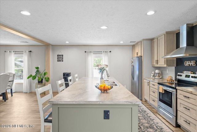 1427 S STATE ROAD 19, Palatka, FL 32177