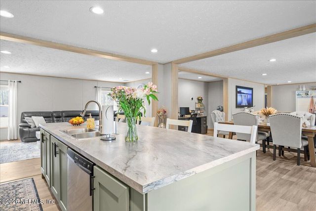 1427 S STATE ROAD 19, Palatka, FL 32177