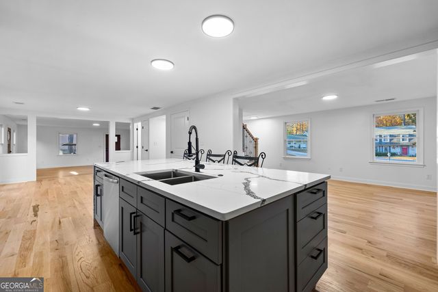 101 Charter Oak Court, Peachtree City, GA 30269